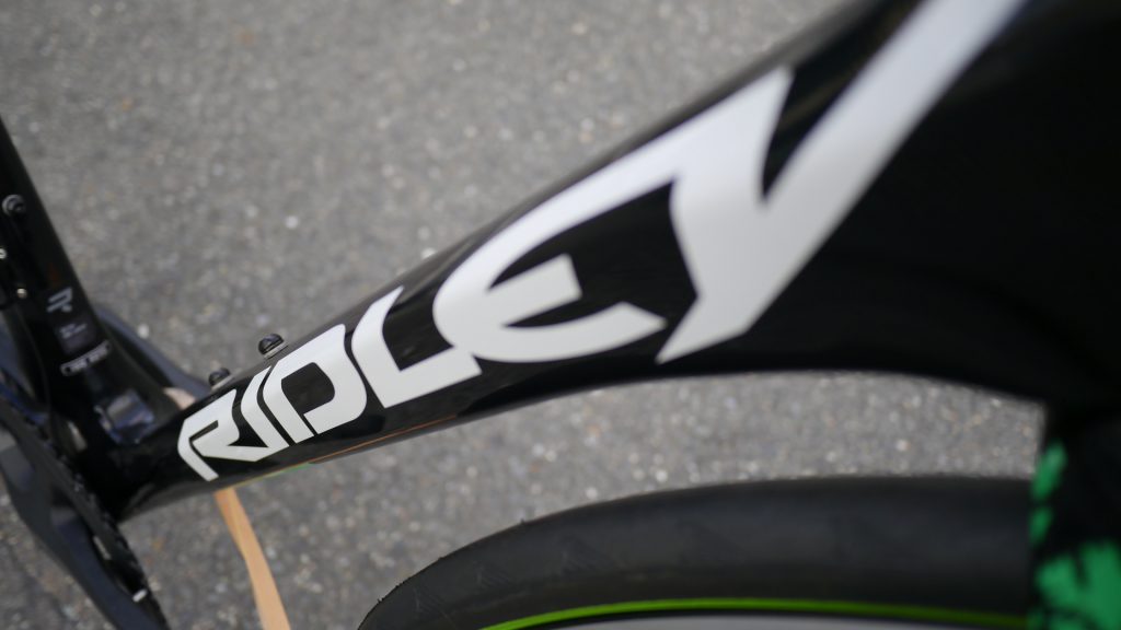 RIDLEY「リドレー」/
FENIX/SL「フェニックスSL」カーボンロードバイク