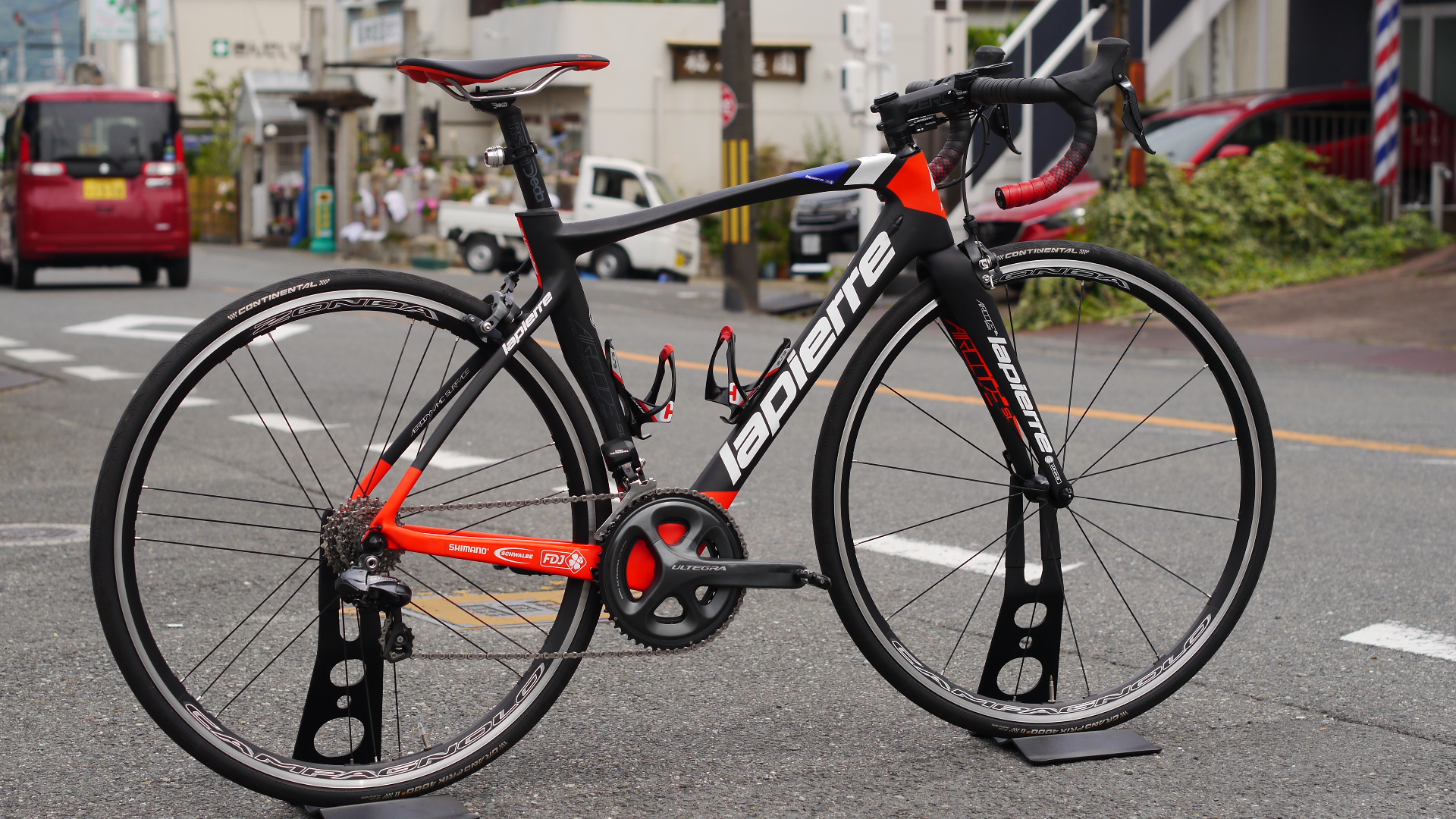 Lapierre ラピエール シクロベイション バーテープ巻きました 大阪 枚方市の自転車屋 Cycleflower サイクルフラワー