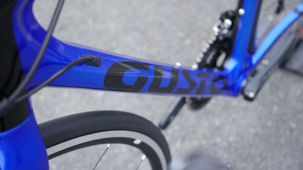2021年モデル「GUSTO」グスト 「 RCR Team DURO EVO 」ロイヤルブルー