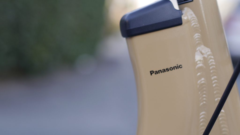 Panasonic　SW　電動アシスト自転車に
YEPP「Nexxt　Maxi」のリアチャャイルドシートを
取り付け