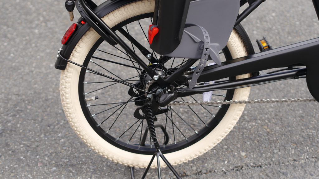 Nois Bike / ノイズバイク：
モデルT型：タイヤアイボリーカスタム