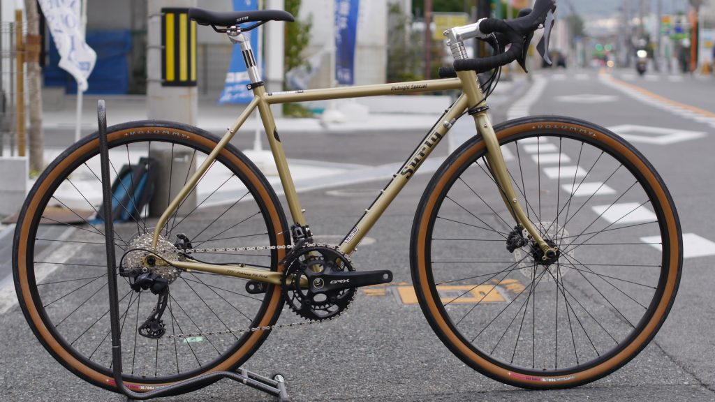 Surly「サーリー」MIDNIGHT SPECIAL[ミッドナイトスペシャル]　 ゴールド「FOOL’s　GOLD」