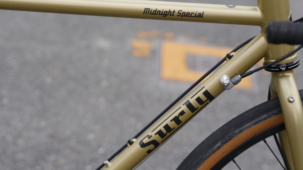 Surly「サーリー」MIDNIGHT SPECIAL[ミッドナイトスペシャル]　 ゴールド「FOOL’s　GOLD」