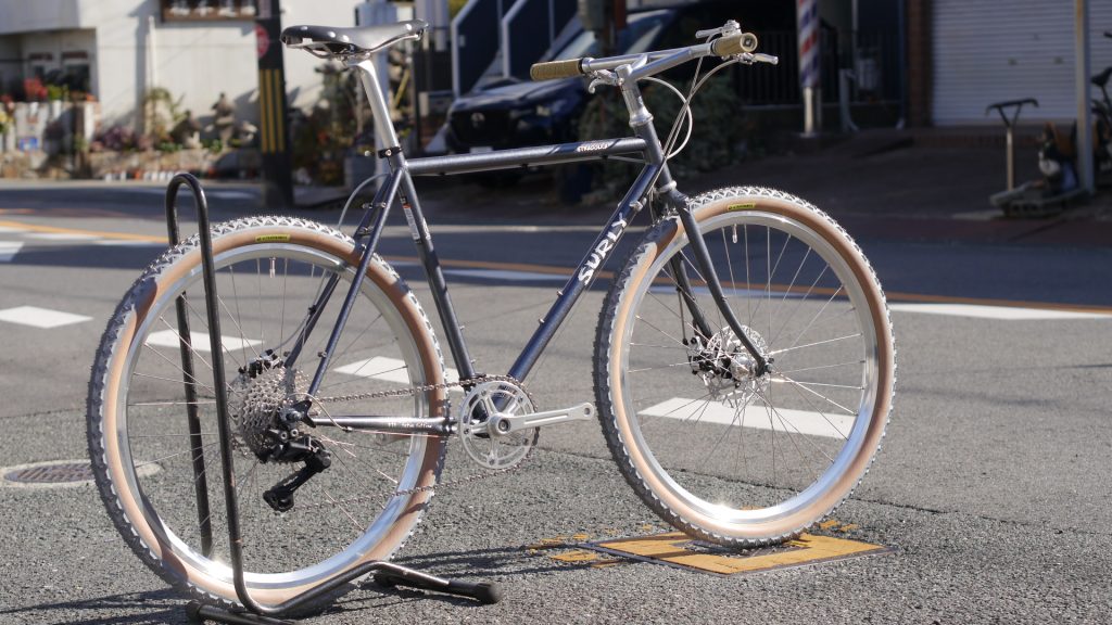 Surly/サーリー/　Straggler[ストラグラー]
カラー：COLD STEEL BLUE