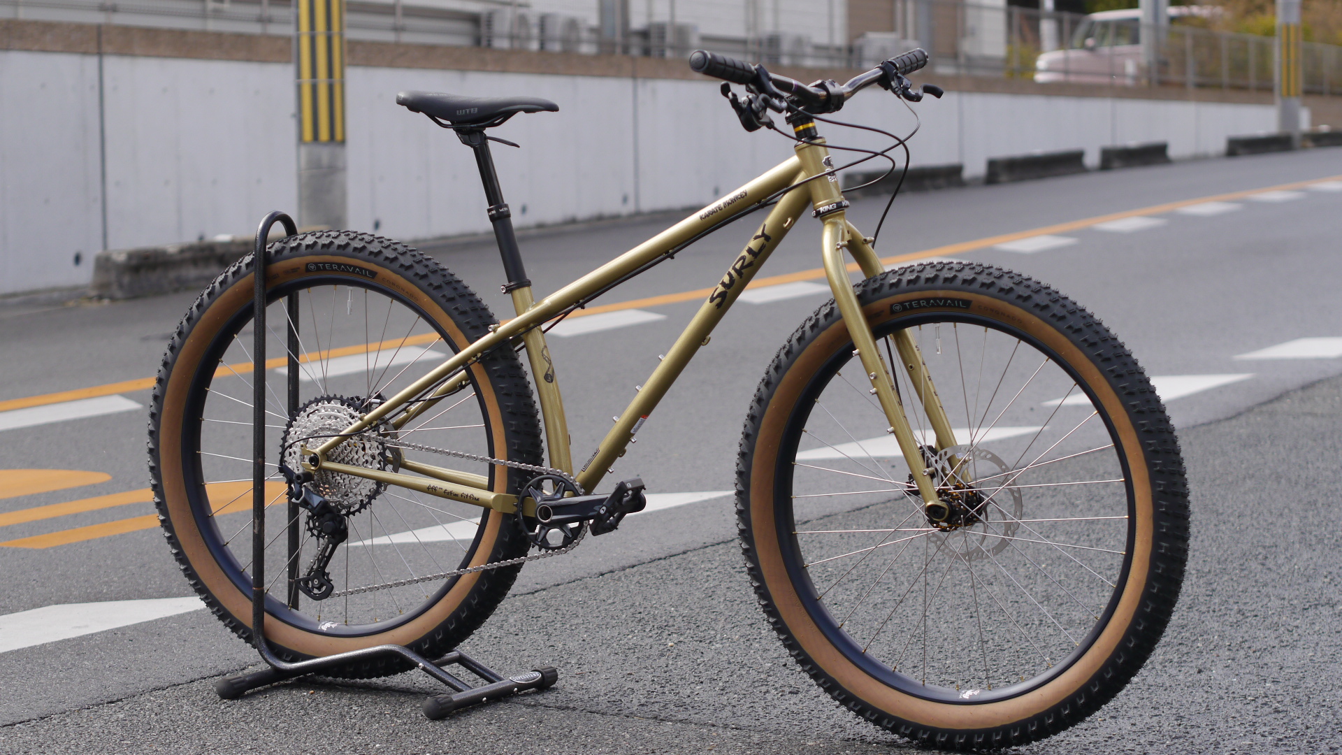 SURLY カラテモンキー Foolgold2024年モデル チョイカスタ厶 SURLY カラテモンキー Foolgold2024年モデル チョイカスタ厶